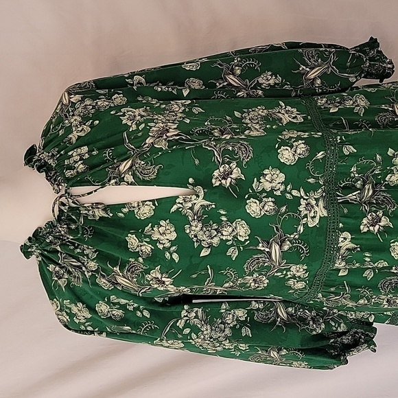 Alice + Olivia Size SP Layla Green Floral Tiered Ruffle Dress, Gently Used Cond. - Picture 3 of 16